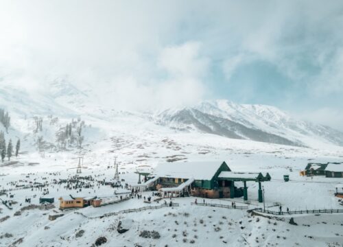 Stunning Kashmir Holiday Experience